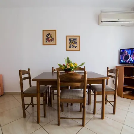 Apartment With Parking Space - 19657