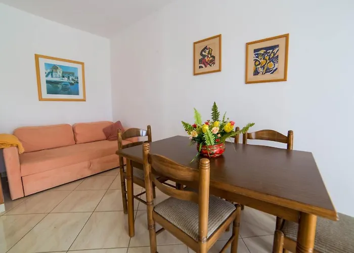 Διαμέρισμα With Parking Space - 19657