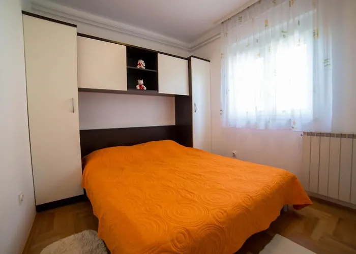 With Parking Space - 19657 Appartement *